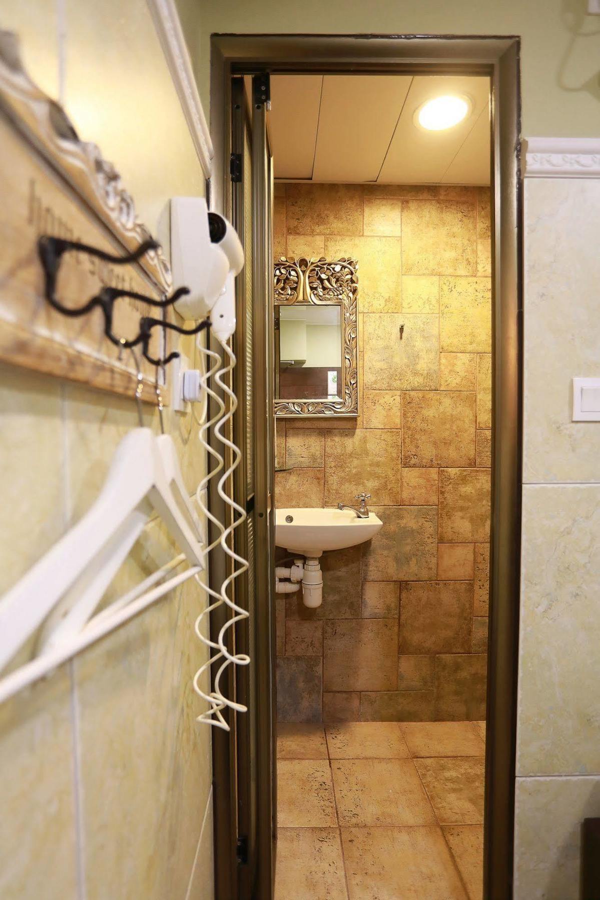Grand Inn Hong Kong Bagian luar foto
